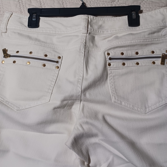 Michael Kors White Trousers with Gold Button - Picture 5 of 7